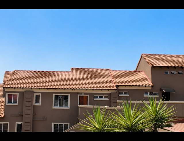 3 BEDROOM APARTMENT FOR SALE IN VORNA VALLEY